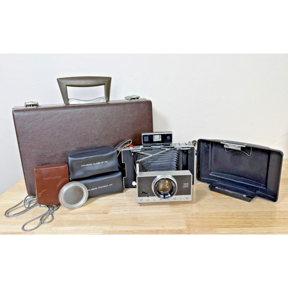 Polaroid 195 Land Camera w/ Tomioka 114mm lens, Accessories, & Case Untested